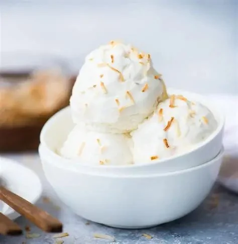How to Make Dairy-Free Ice Cream Using Coconut Milk and Natural Sweeteners