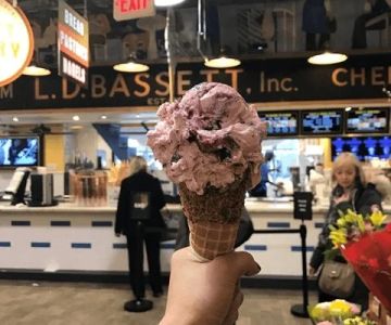 Best Ice Cream Shops in Philadelphia for Liberty Bell Shaped Cones | Ice Cream Shop