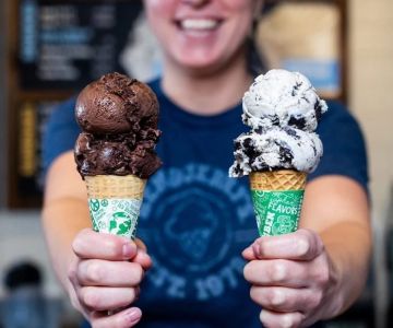 Best Ice Cream Shops in Burlington for Vermont Cheddar Cheese Infusion