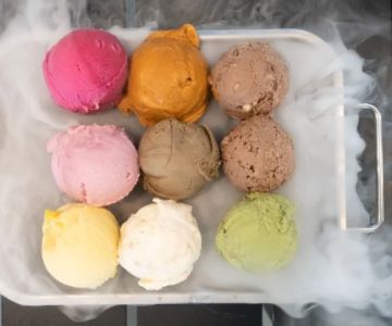 How to Make Ice Cream with Liquid Nitrogen for Ultra-Smooth Texture