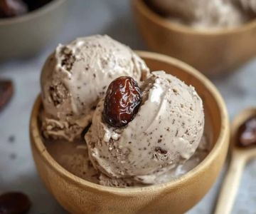 How to Make Ice Cream with Dates for a Natural Sweetener Base