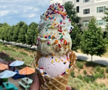 Best Ice Cream Shops in Atlanta for Peach and Georgia-Inspired Flavors
