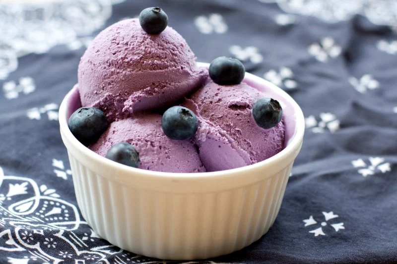 How to Make Ice Cream with Blueberries for an Antioxidant Treat