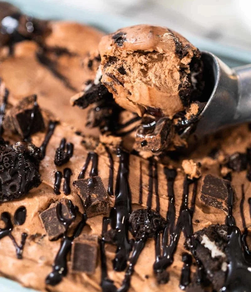 Best Ice Cream Shops in Biloxi for Mississippi Mud Pie Flavors