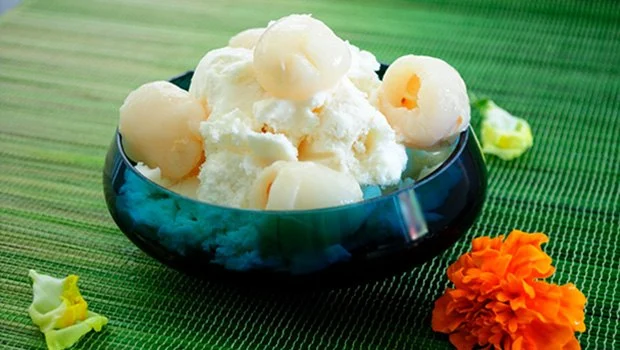 How to Make Ice Cream with Lychee for an Asian Fusion Flavor