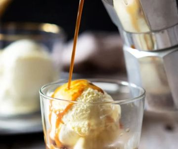 How to Make Affogato with Espresso and Vanilla Ice Cream