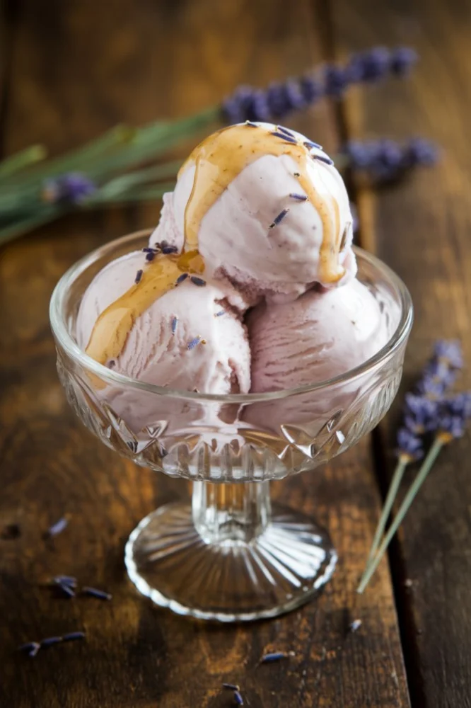 How to Make Ice Cream with Lavender for a Floral Aroma