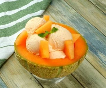 How to Make Ice Cream with Pepino Melon for a Mild Cucumber Taste