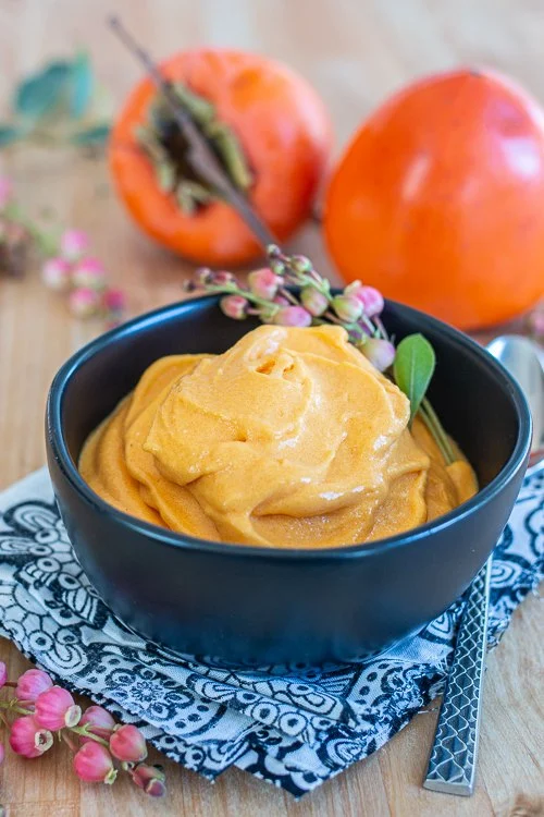 How to Make Ice Cream with Persimmon for an Autumn Flavor