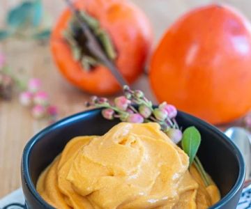 How to Make Ice Cream with Persimmon for an Autumn Flavor