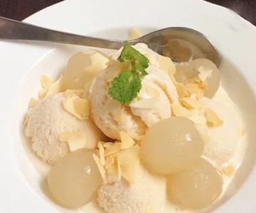 How to Make Ice Cream with Longan for a Asian Lychee Relative