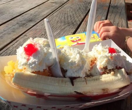 Best Ice Cream Shops in Natchez with Mississippi Riverboat Themes