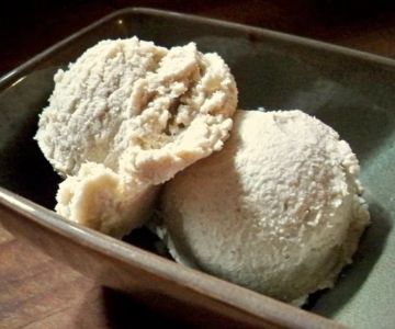 How to Make Ice Cream with Mesquite Powder for Southwestern Flavor
